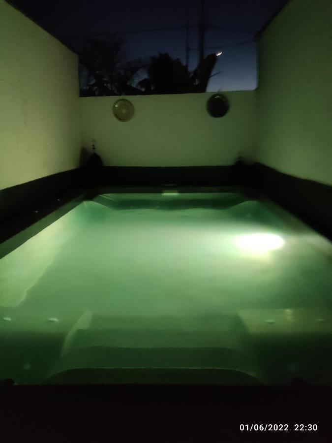 Villa egipto con jacuzzi y piscina climatizada Chiclana de la Frontera Exterior foto